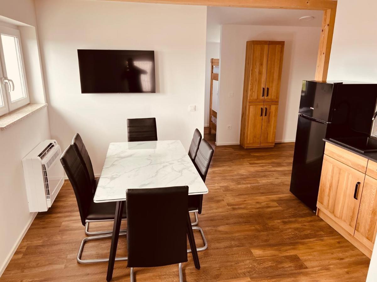 צרקליה נה גורניסקם Pjagodic Hotel Cerklje - 5Min To Airport מראה חיצוני תמונה