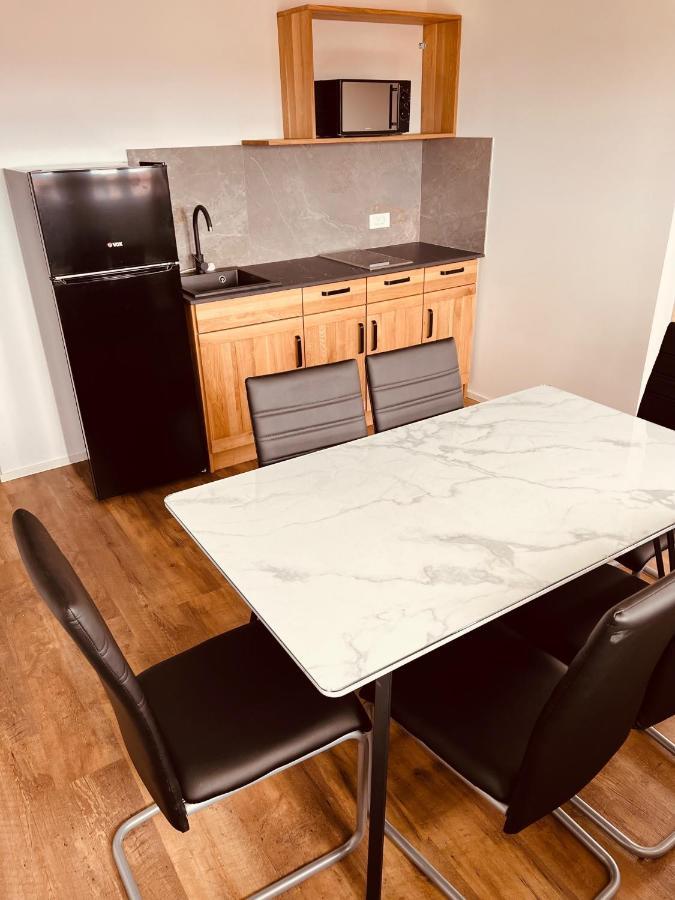 צרקליה נה גורניסקם Pjagodic Hotel Cerklje - 5Min To Airport מראה חיצוני תמונה