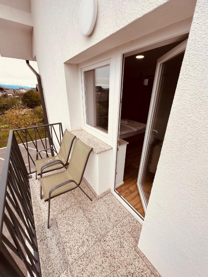 צרקליה נה גורניסקם Pjagodic Hotel Cerklje - 5Min To Airport מראה חיצוני תמונה