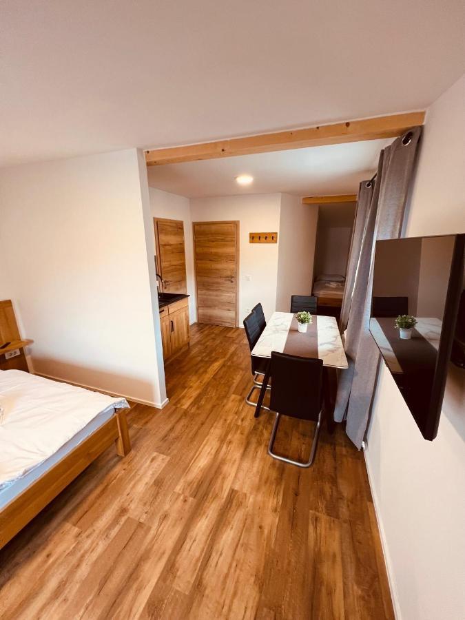 צרקליה נה גורניסקם Pjagodic Hotel Cerklje - 5Min To Airport מראה חיצוני תמונה