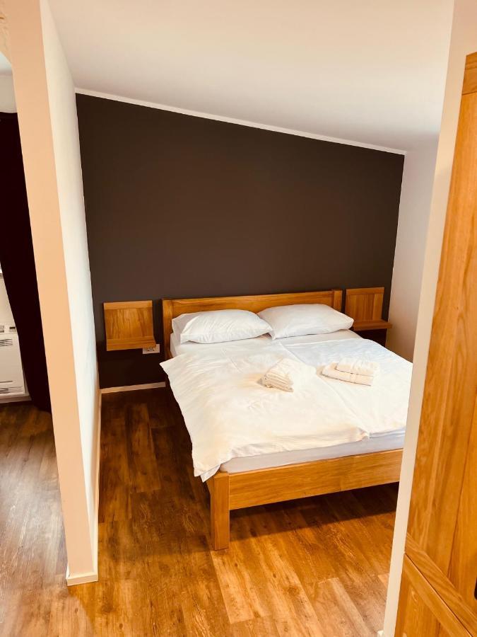 צרקליה נה גורניסקם Pjagodic Hotel Cerklje - 5Min To Airport מראה חיצוני תמונה
